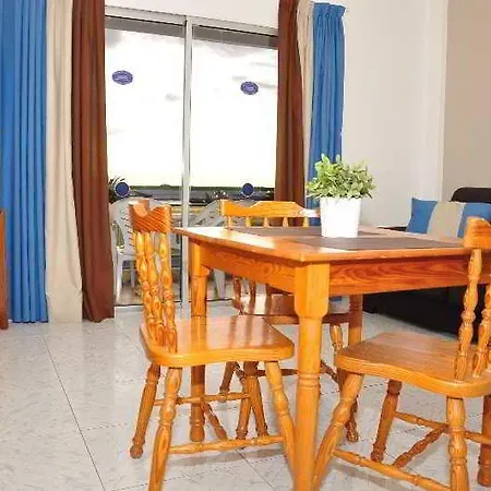 Comodoro Apartment *