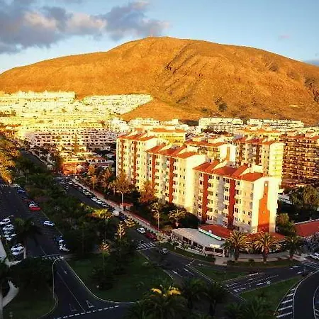 Comodoro * Los Cristianos (Tenerife)